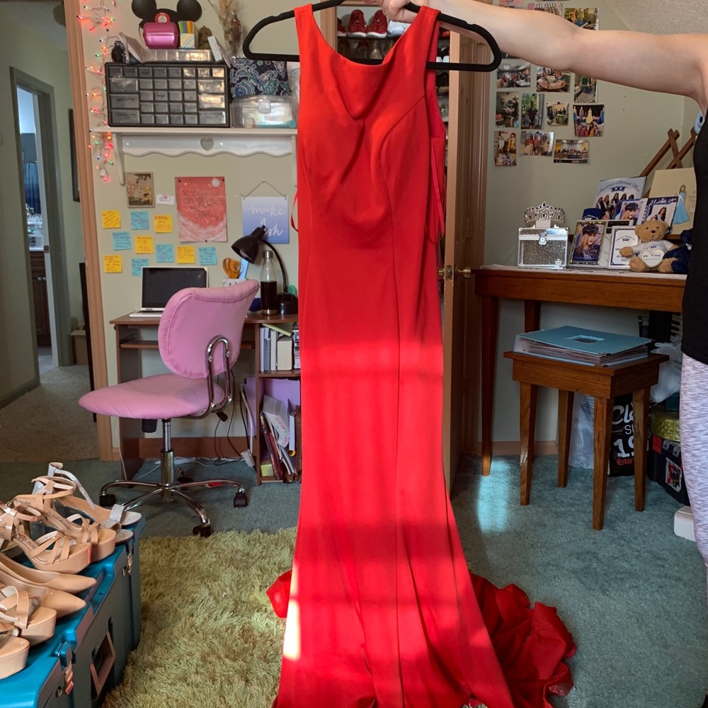Stunning red trumpet gown with train